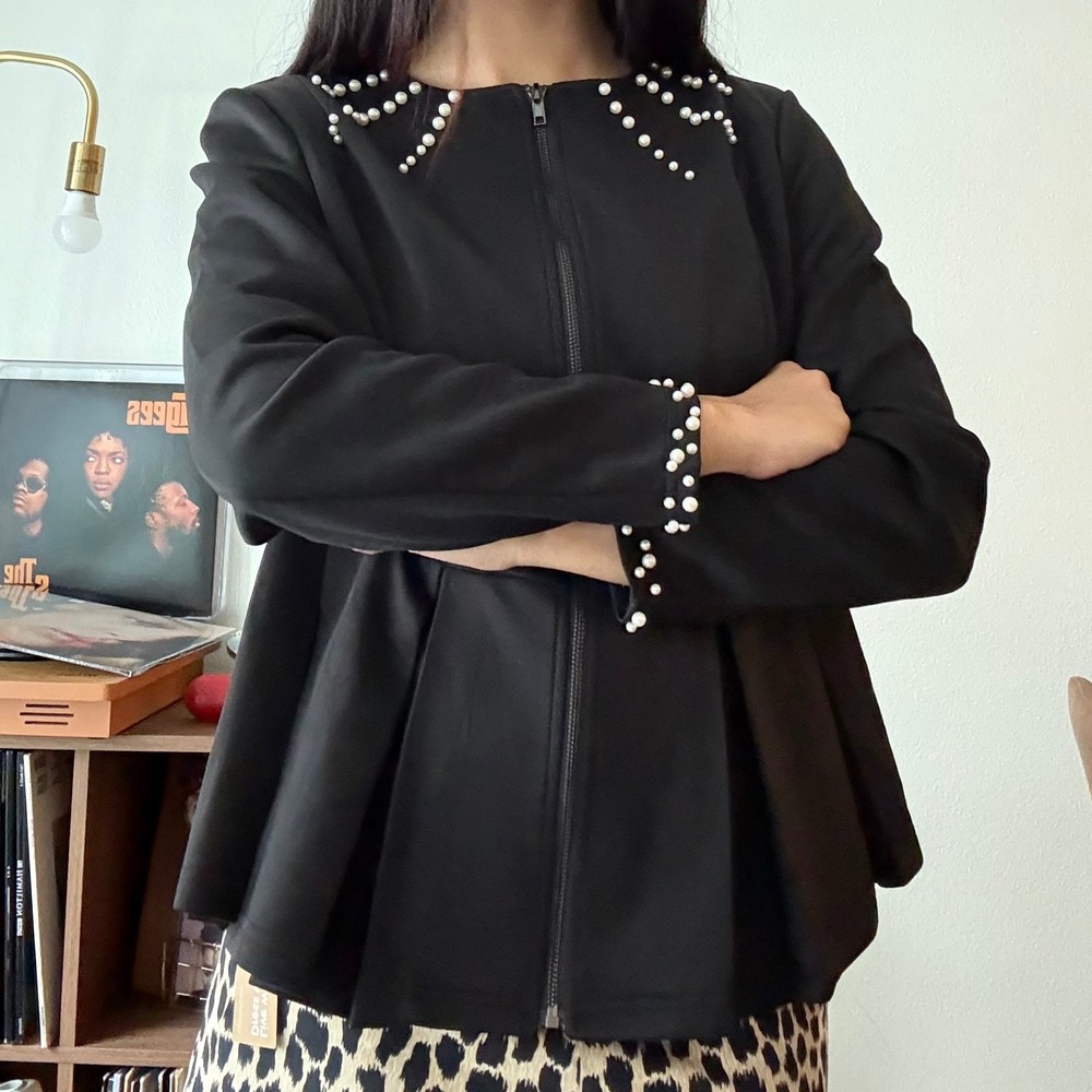 BloomChic Black Pearl Embellished Peplum Zip Front Jacket Plus Size 14-16 NEW - Picture 3 of 8